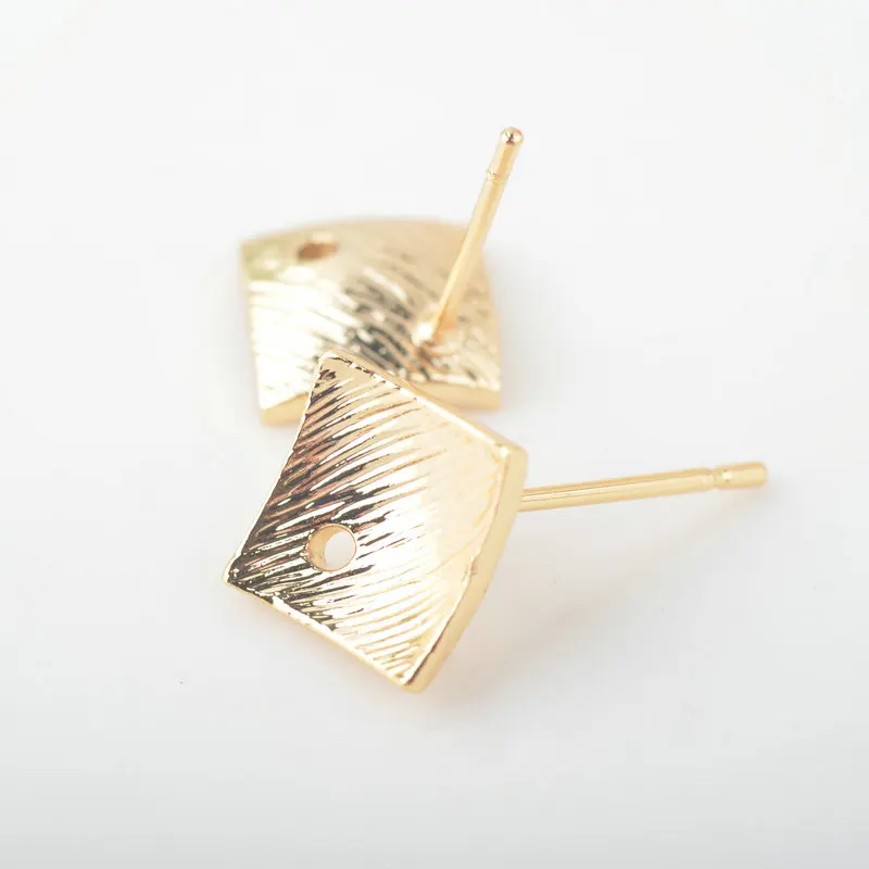 20) 10 шт. 8,5 мм 24 K золото цвет латунь Внутренняя арочная поверхность серьги-гвоздики Высокое качество ювелирные изделия аксессуары