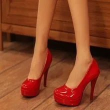 2017 New Patent Leather Pumps Occupation Waterproof Taiwan Shallow Mouth Round Shoes Heels Women Shoes 34-42 Superstar Zapatos