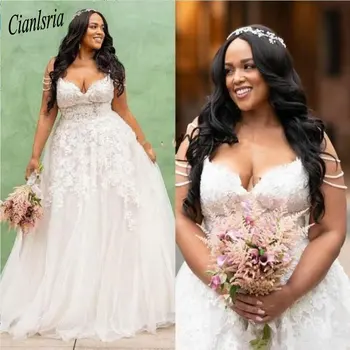 

2020 Plus Size Wedding Dresses pearls sleeveless Lace Appliques Sexy V Neck Simple Modest Bridal Gowns Wedding Dresses