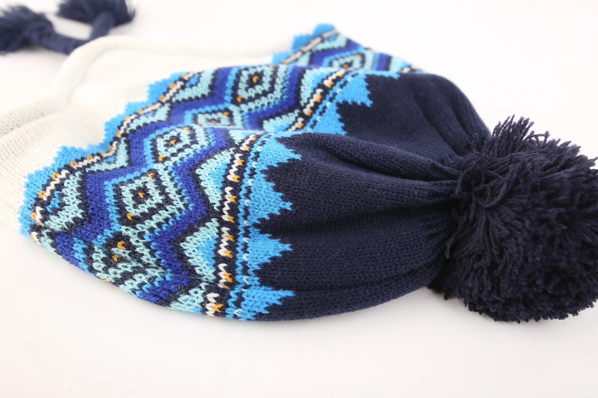 Зимняя шапка с черепом для маленьких мальчиков; вязаная шапка с флисовой подкладкой и ушками; теплые детские шапки с помпоном