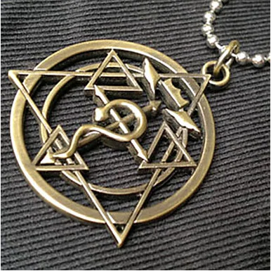 

Fullmetal Alchemist Edward Elric Typical Stainless Steel Cosplay Necklace
