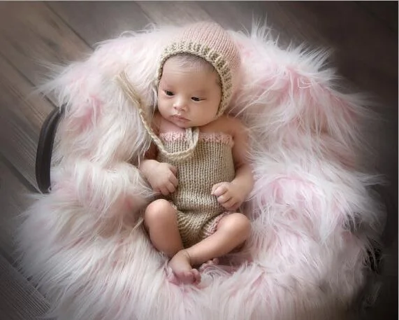 

free shipping,Cute newborn Baby Crochet pixie hat with Rompers shorts baby sets Newborn girls photography prop size:0-1m,3-4m