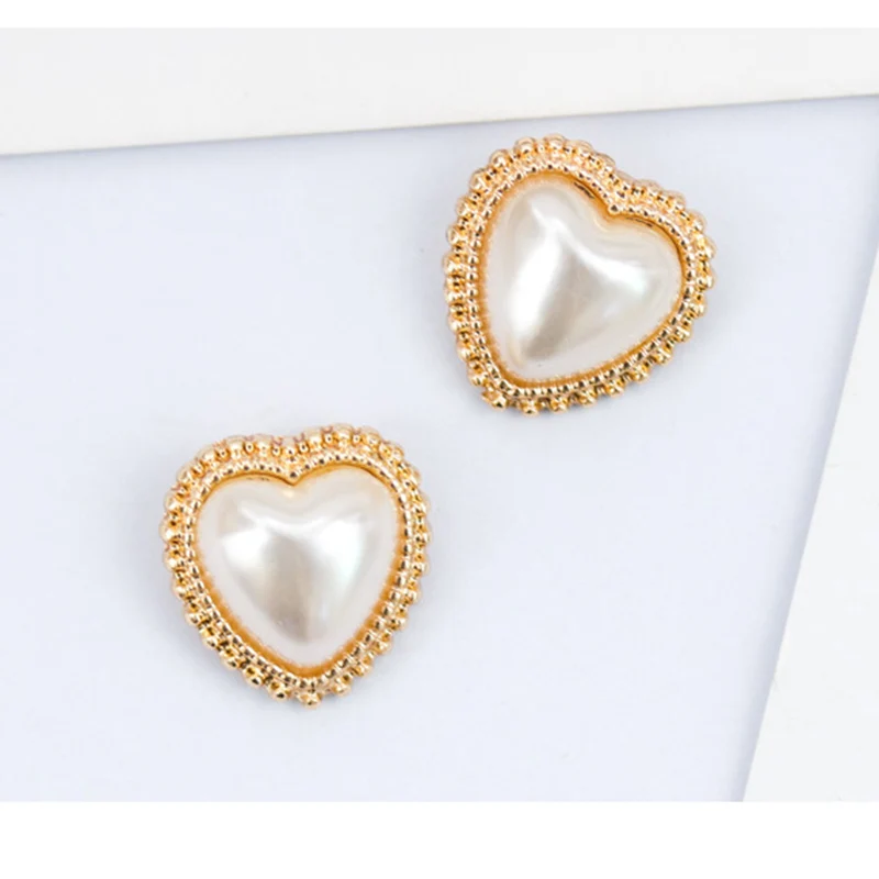 

Fashion Classic Gold Color Love Heart Clip Earrings For Women Korean Style Pearl no pierce Earrings Party Wedding Jewelry
