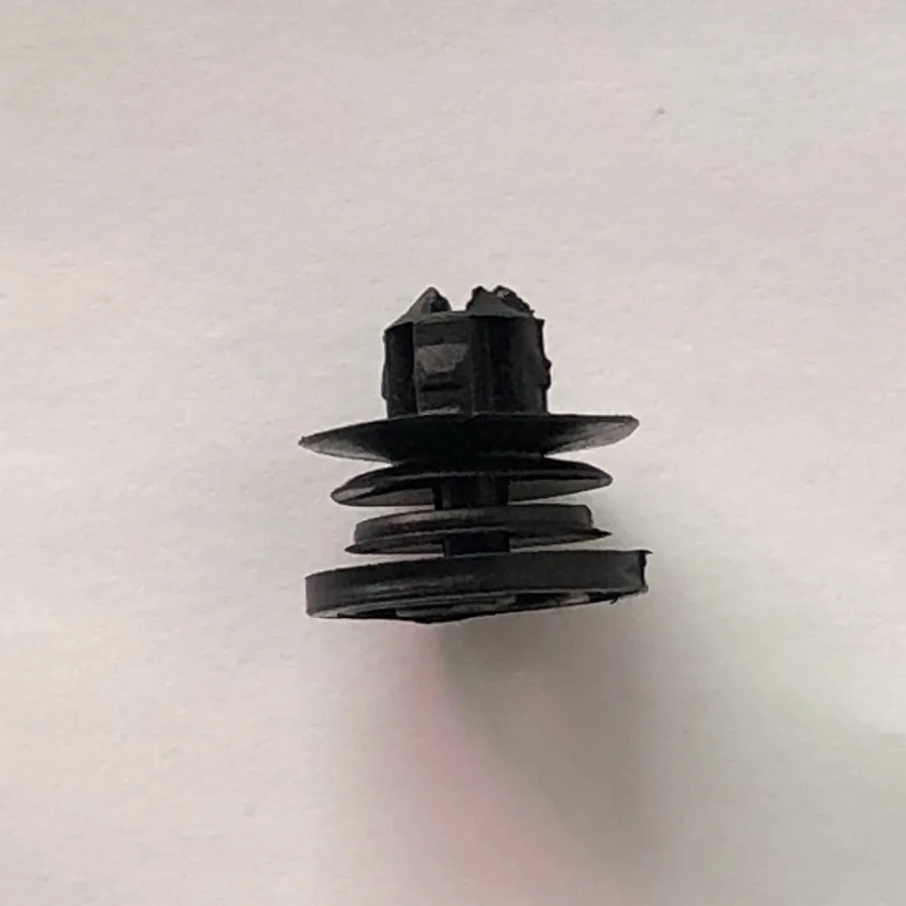 

Car Door Plate Interior Fastener Clip Trim Buckle For VW Passat Golf Jetta Bora Superb LEON IBIZA/ST CORDOBA/VARIO OE:3B0868243