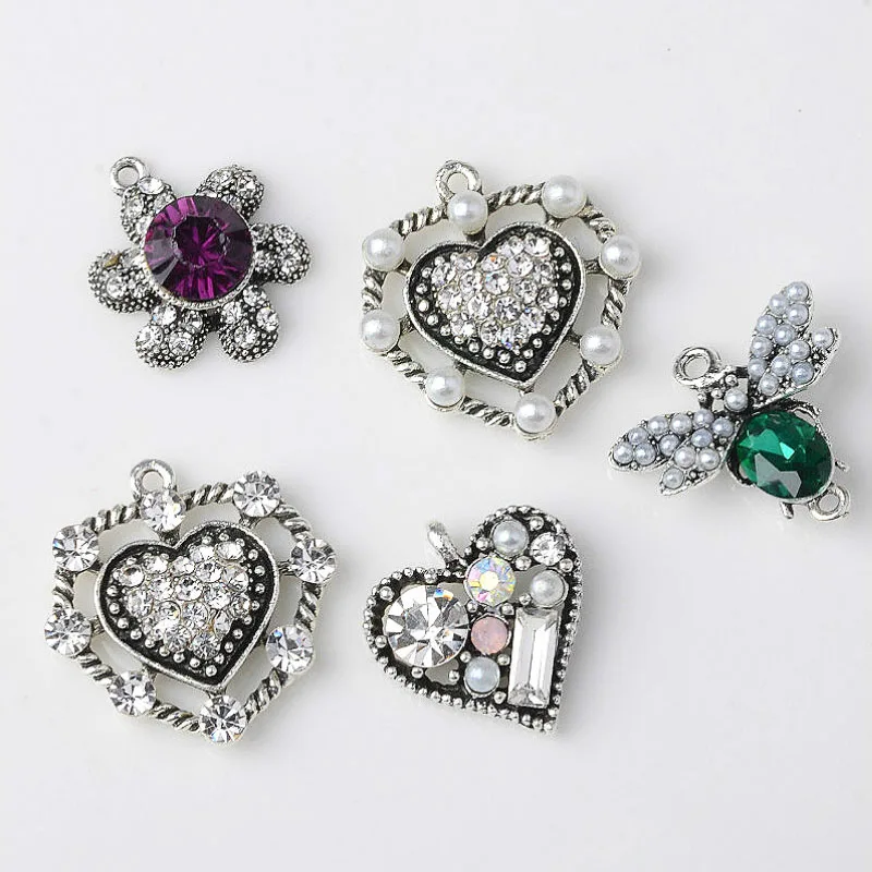 

2018New 100Pcs Ancient Silver Rhinestone Flower or Heart Button for DIY hair accessories or earring Pendants RM132-RM135