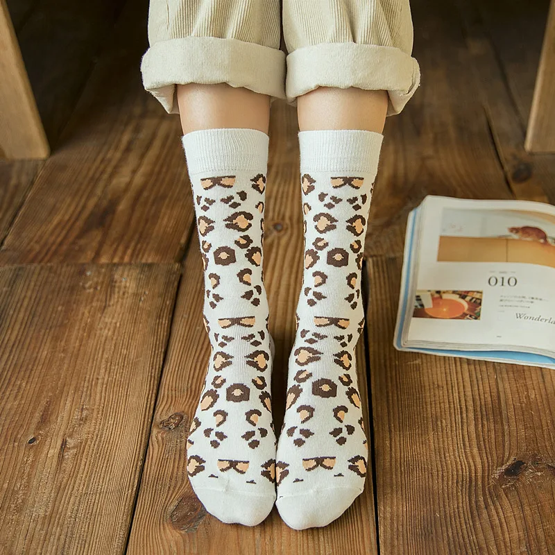 10Pcs=5Pairs/Lot Leopard Print Socks Women Autumn Winter Korean Warm Pure Cotton Socks Set Streetwear Mid-Tube Socks Chaussettes 10Pcs=5Pairs/Lot Leopard Print Socks Women Autumn Winter Korean Warm Pure Cotton Socks Set Streetwear Mid-Tube Socks Chaussettes