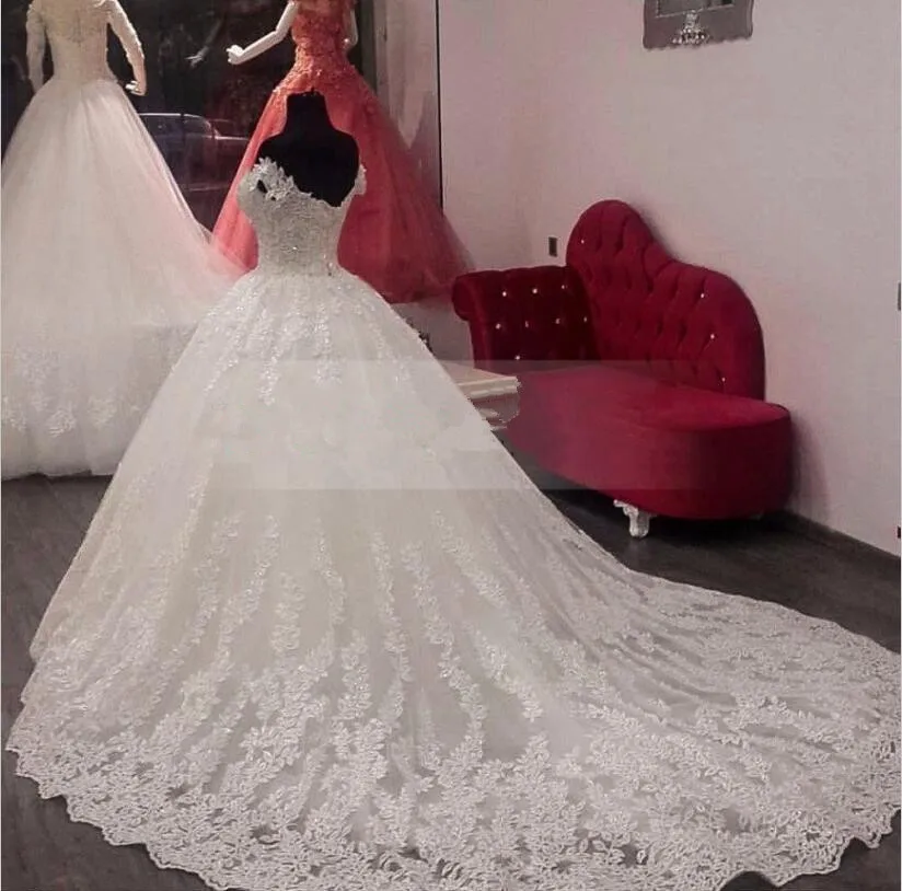 

Fashion shoulder bra bride tail wedding dress new Korean version bride lace wedding dress 2019