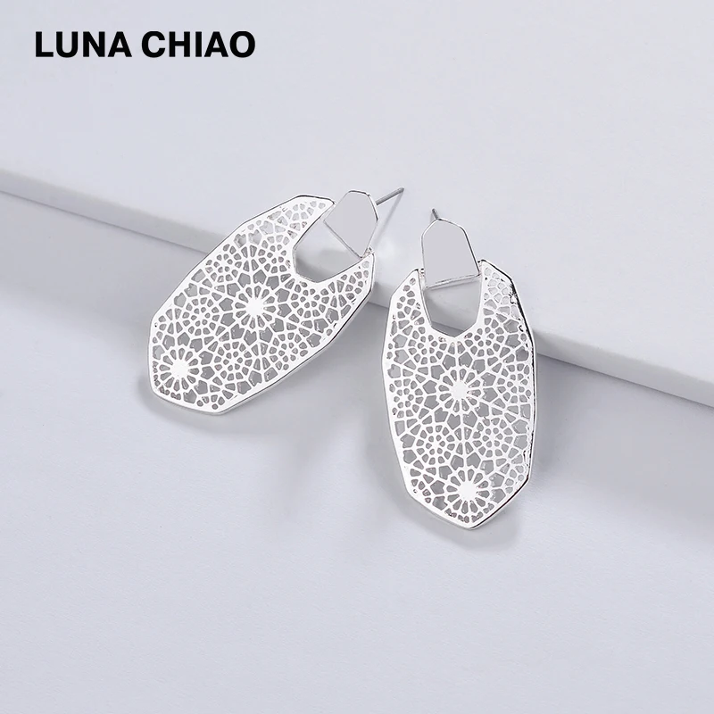 

LUNA CHIAO Simplicity Geometric Hollow out Flower Metal Statement Earring Trendy Boho Big Dangle Earring for Women