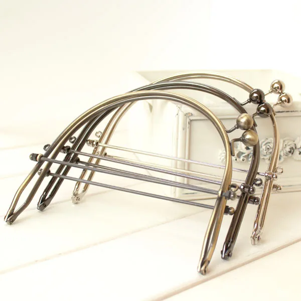 

15cm Metal Purse Frame Handle for Clutch Bag Handbag Accessories Making Kiss Clasp Lock Bronze Bags Hardware Metal Purse Handle