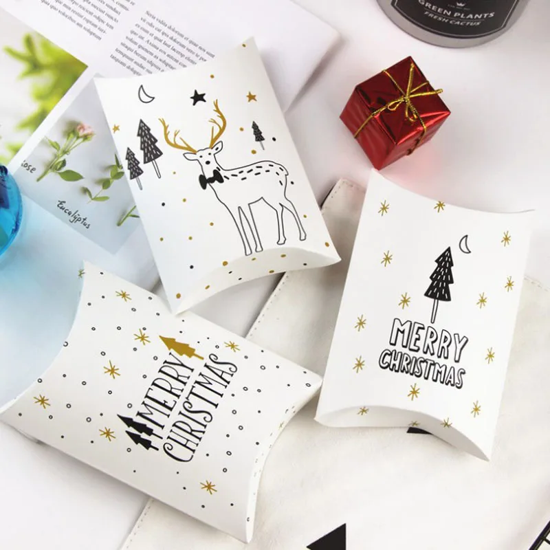 

10 Pcs/lot Creative Paper Pillow Box Christmas Creative Baking Candy Boxes Christmas Packaging Pillow Gift Box