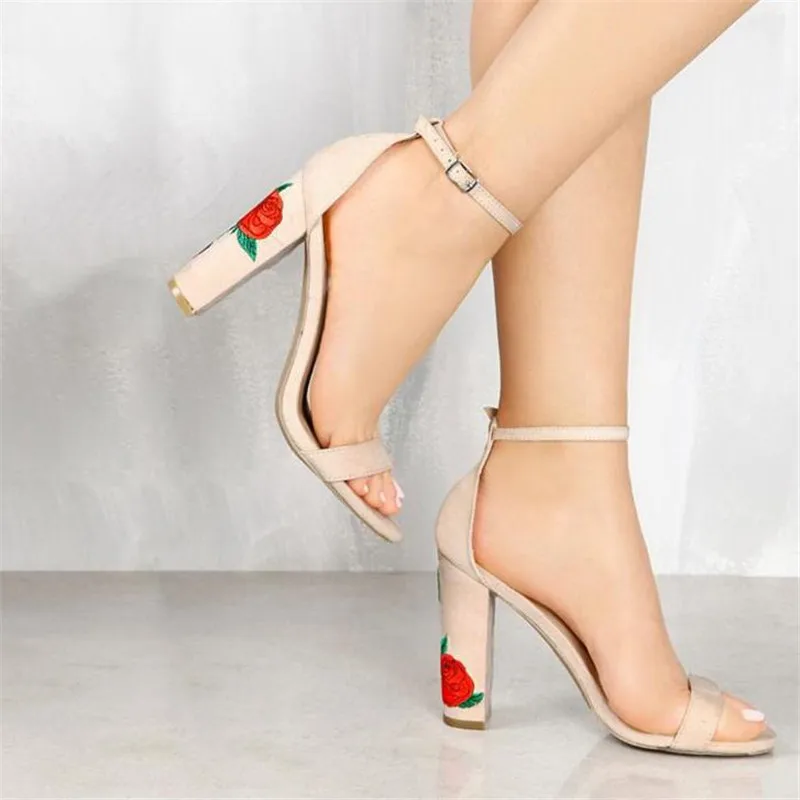 Новинка 2017 года летние женские босоножки из искусственной замши на высоком