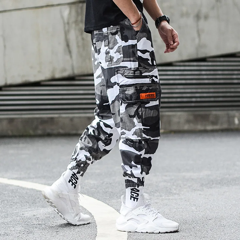 Fashion Camouflage Jogger Pants Men Hip Hop Trousers Loose Fit Ankle Banded Big Pocket Cargo Pants Streetwear Men's Punk Jeans Fashion Camouflage Jogger Pants Men Hip Hop Trousers Loose Fit Ankle Banded Big Pocket Cargo Pants Streetwear Men's Punk Jeans