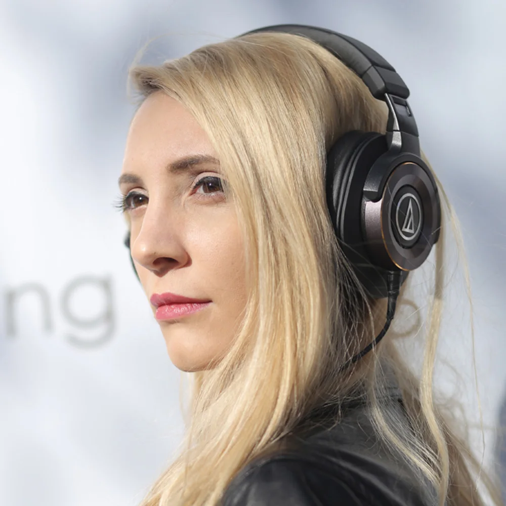 Audio-Technica ATH-WS1100iS Portable HiFi Headsets Solid Bass Over-ear Headphones 3.5mm Wired Earphones with Mic Hi-Res