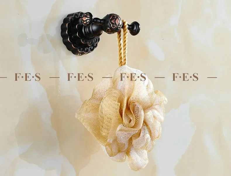 Двойные цветы серии резьба под старину матовый крючки для халатов крючок для одежды настенный аксессуары для ванной комнаты латунь вешалка для одежды