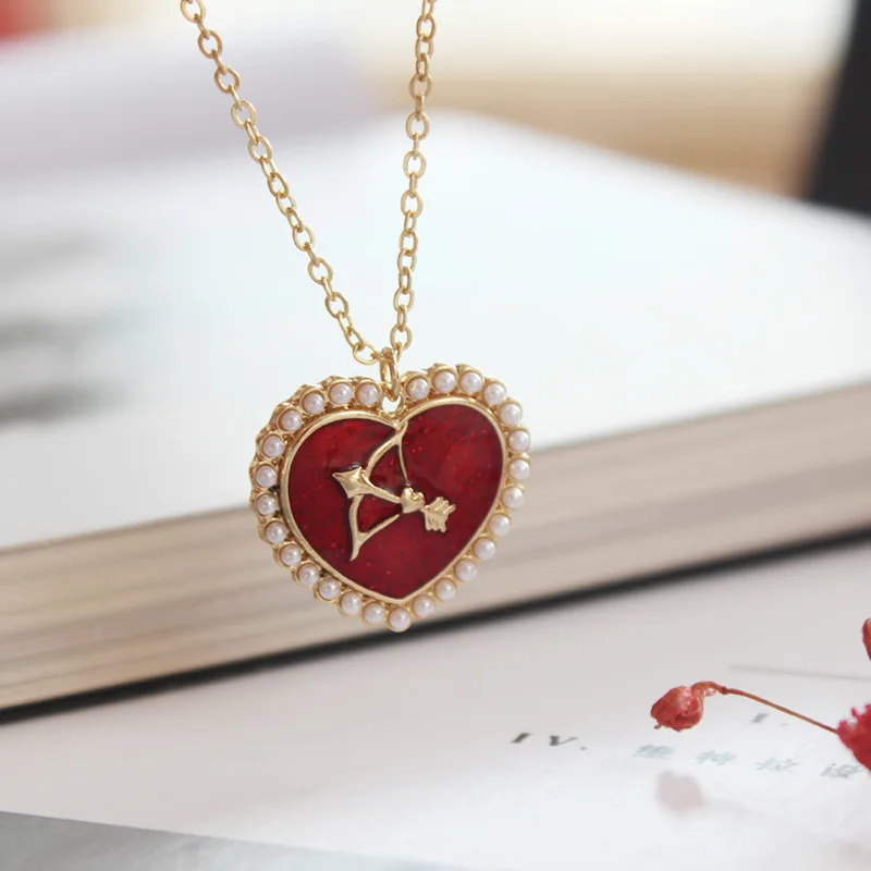 

Japanese Style Venetian Pearl Gold Color Chain Cupid Arrow Red Heart Metal Short Choker Necklace For Girls Young Lady