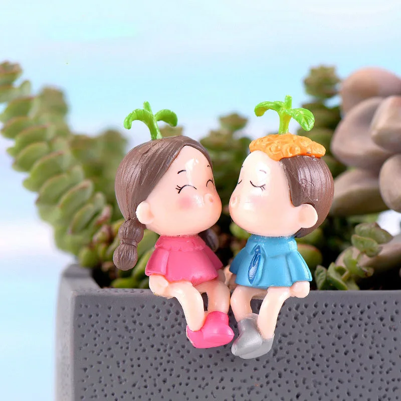 

2Pcs/Set Couple Figurine Micro Garden Decoration Dollhouse Home Decor Miniature Ornaments For Small Plants Bonsai Decoration