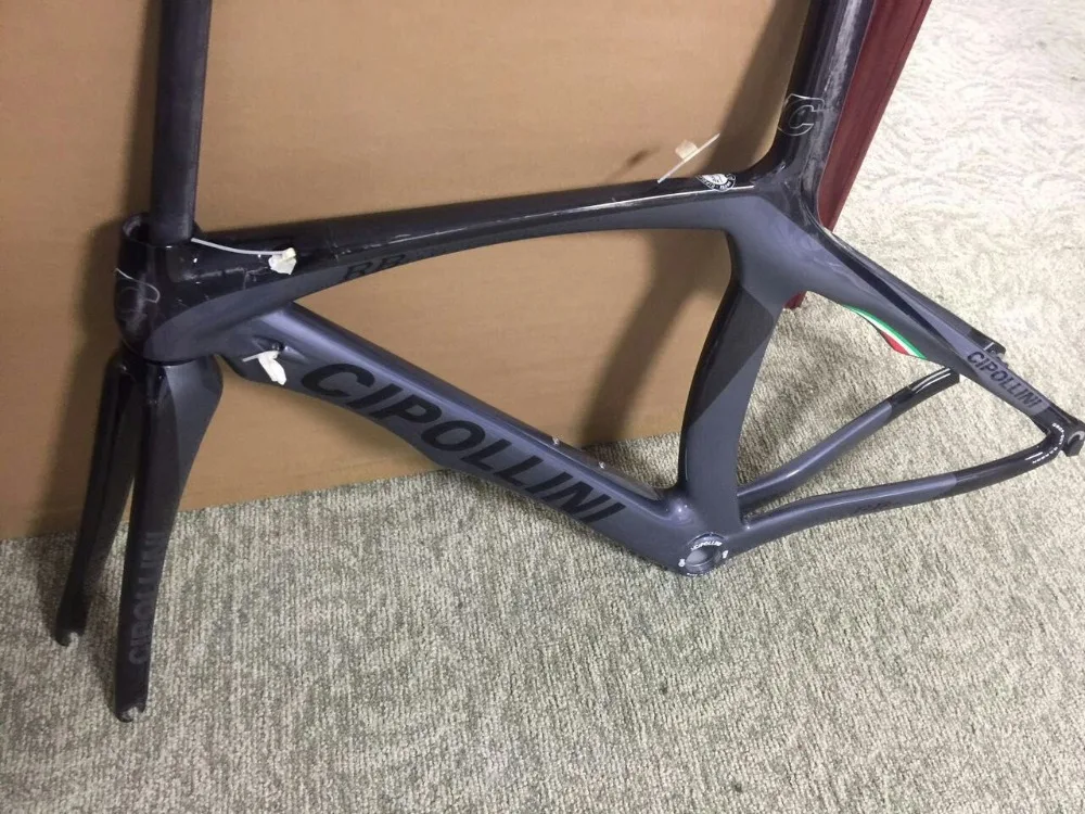 

Best selling nk1k carbon road frameset full carbon road frame 2018 bb30 matte racing bike carbon frameset V breke factory price