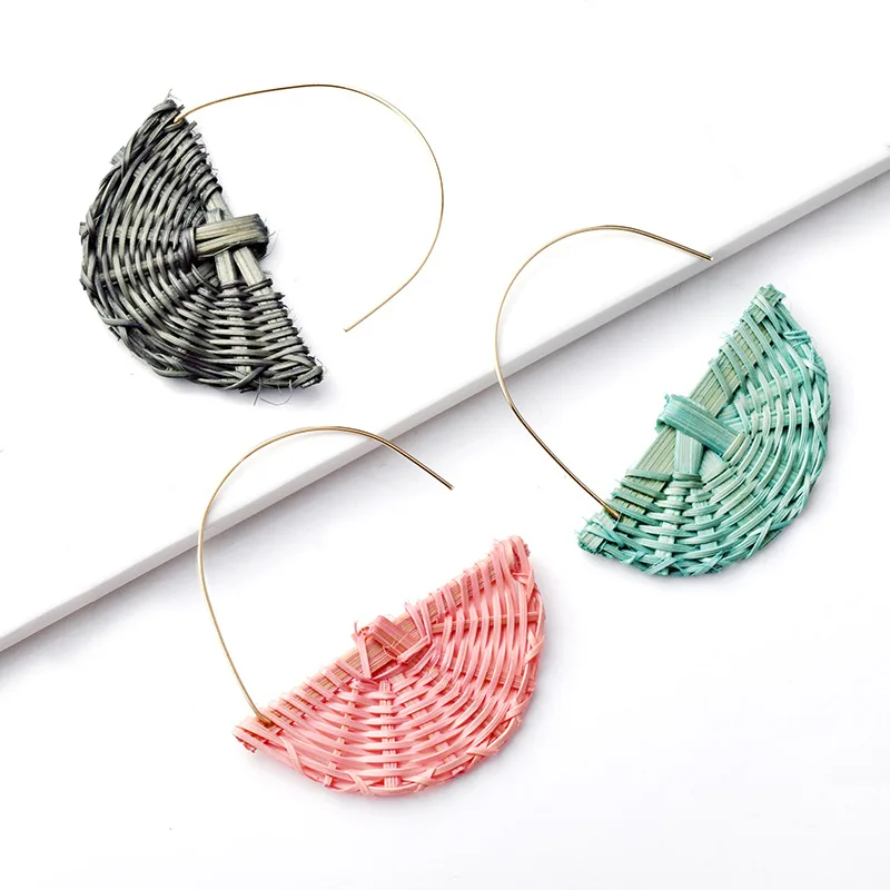 

2019 Summer New Handmade Rattan Knit Bohemian Earrings For Women Lady's Fashion Fresh Pink Blue Gray Rattan Statement Earring