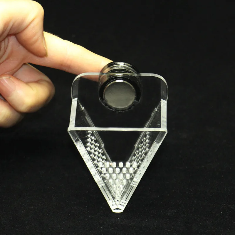 

Aquarium Red Cone Worm Feeder Fish Tank Live Frozen Shrimp V Shape Acrylic - Magnetic