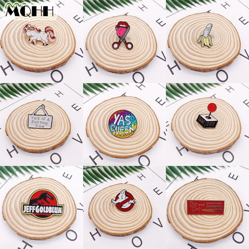 

Cartoon Animal Horse Dinosaur Enamel Brooch Banana Scissors Game Over Geometry Dialog Round Alloy Badge Shirt Bag Pin Jewelry