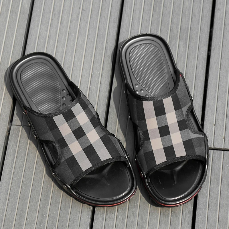 Casual Slippers Summer Flat 2019 Summer Man Shoes Breathable Beach Slippers Split Leather Flip Flops Mens Slippers indoor
