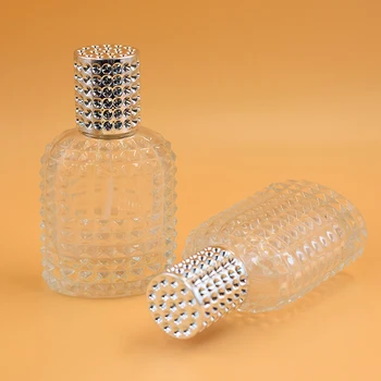 

Pineapple Portable Glass Perfume Bottle With Spray Empty With Atomizer Refillable Bottles 30ml 50ml