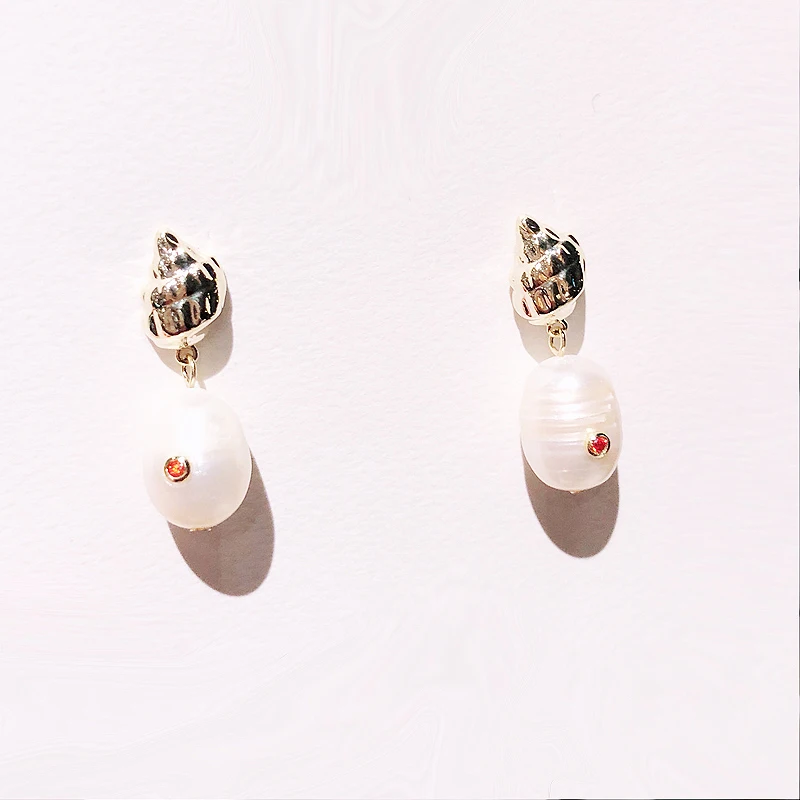 

Baroque S925 Silver Pin Natural Freshwater Pearls Earrings Red Crystal CZ Stud Earrings For Women Wedding Party Jewelry