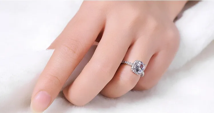 Luxury 2 Ct Cushion Cut Sona Lab Diamond Rings For Women 925