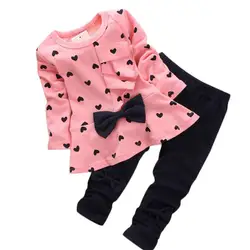 НОВЫЕ комплекты для малышей с бантом и принтом в форме сердечка 2 шт. Детский комплект футболка + брюки осень на весну и зиму модные