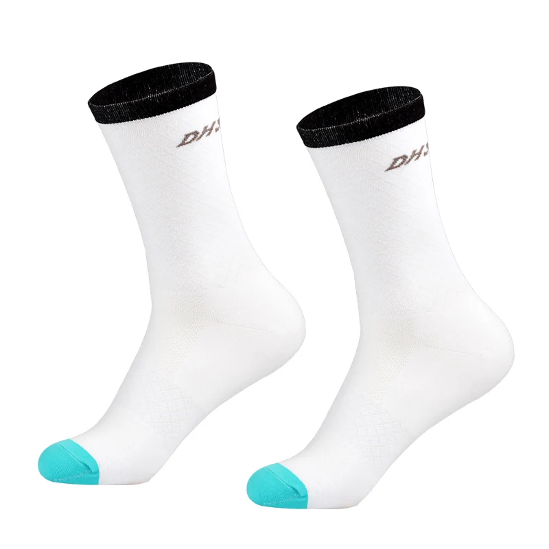 Bikein для велосипеда дышащие носки велосипедные носки для спорта на открытом воздухе Гонки велосипед трение предотвращает носки свободный размер чулки носки - Цвет: Белый
