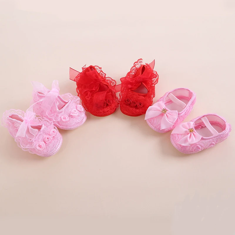 Детская обувь для маленьких девочек 0-12 месяцев с бантиком и мягкой подошвой; обувь для малышей; нескользящая кружевная обувь принцессы для новорожденных девочек; обувь на крестины