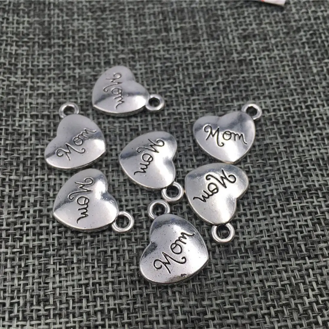 

Mini Love Heart "Mom" Pack of 40 DIY Charms Pendant for Crafting, Jewelry Making Accessory (mom 40pcs Ancient silver)