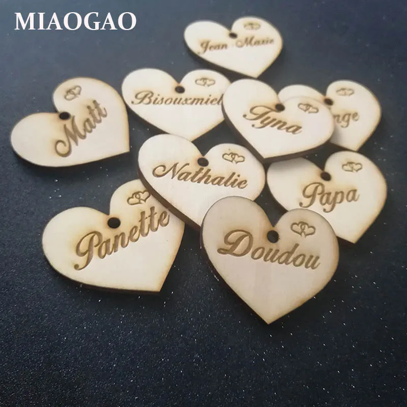 

50pcs Personalized Engraved Wood Hanger Love Heart Wedding Centerpieces Table Decoration Favors Customized Candy Tags Name Date