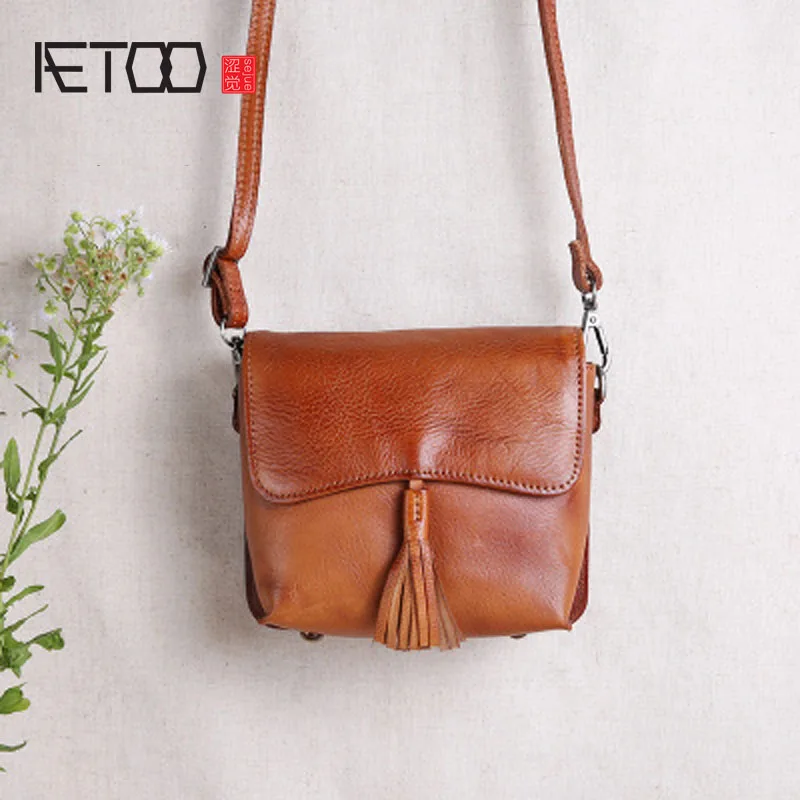 

AETOO women Pure handmade leather handbags mini small square bag leather retro small bagof shoulder bag Messenger bag