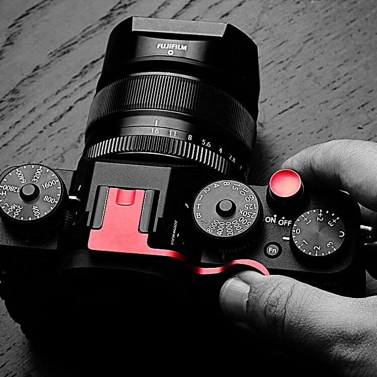 

Newest Thumb Rest Thumb Up Thumb Grip Hot Shoe Cover For Fujifilm XT1 XT2 FUJI X-T1 X-T2 Red Black Silver