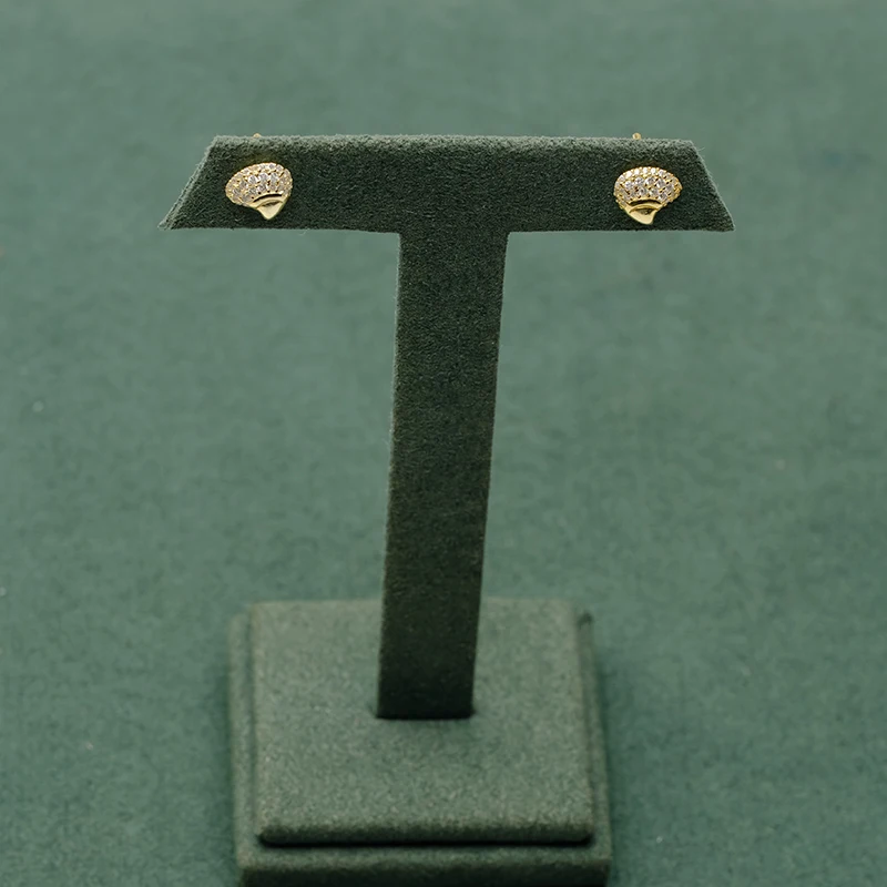 

Local focal 925 silver small scallop Stud Earrings