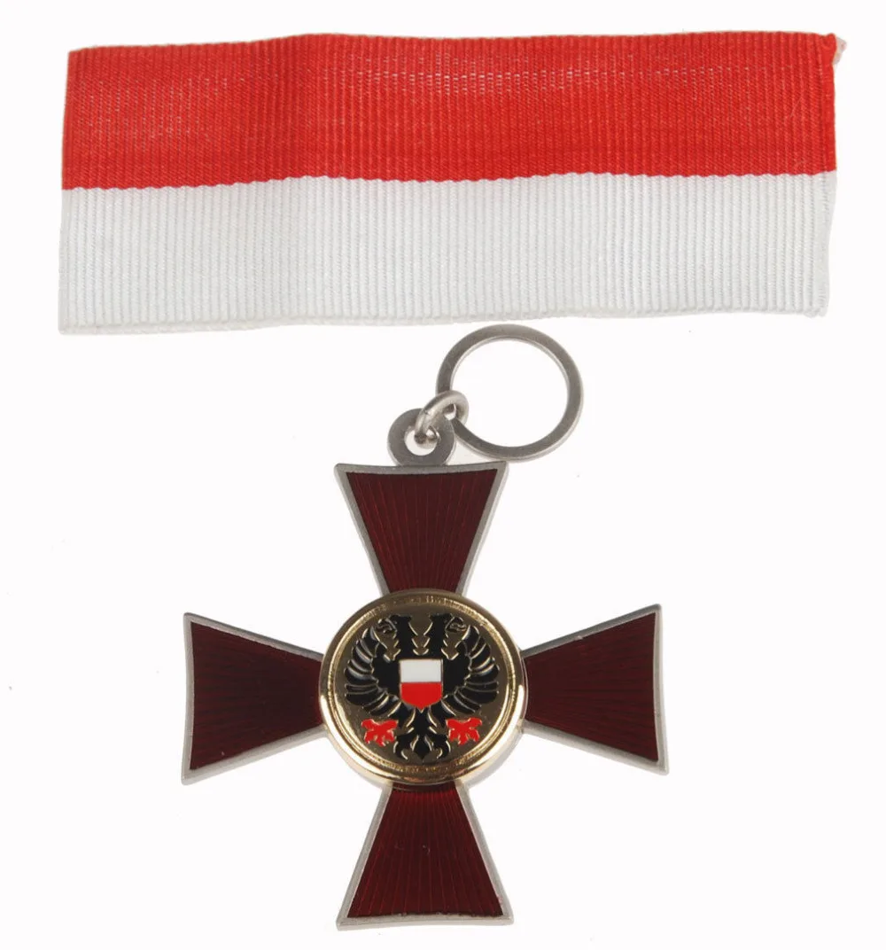 Медаль с лентой немецкий Железный крест Любека времен Второй мировой войны 1914 |