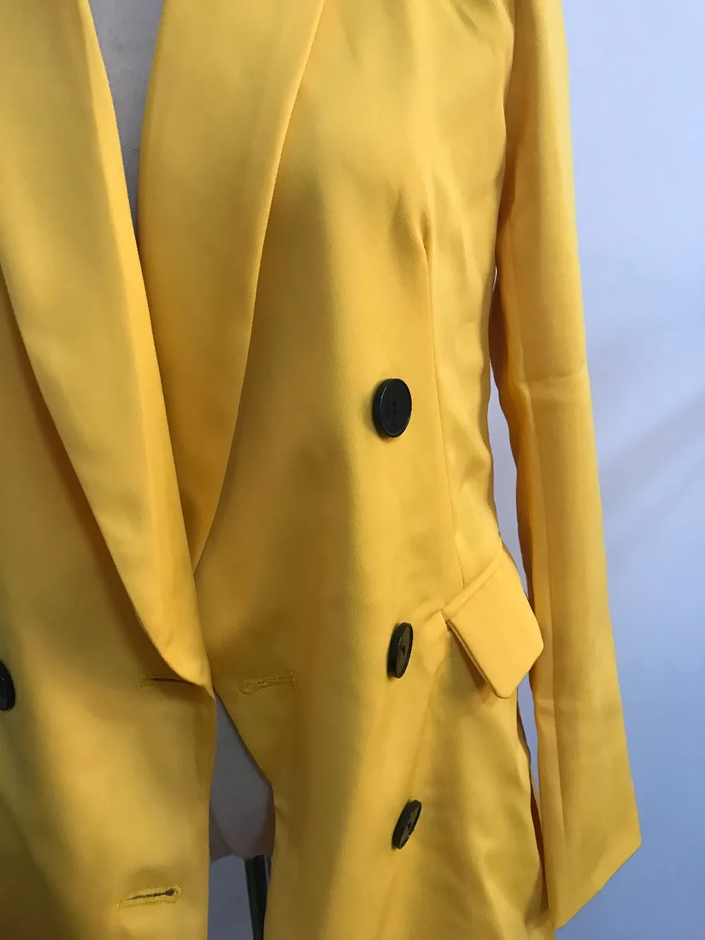 Новинка, Женский блейзер бойфренда желтого цвета с двумя пуговицами, Винтажный Длинный свободный пиджак с зубчатым воротником, верхняя одежда, 1 комплект