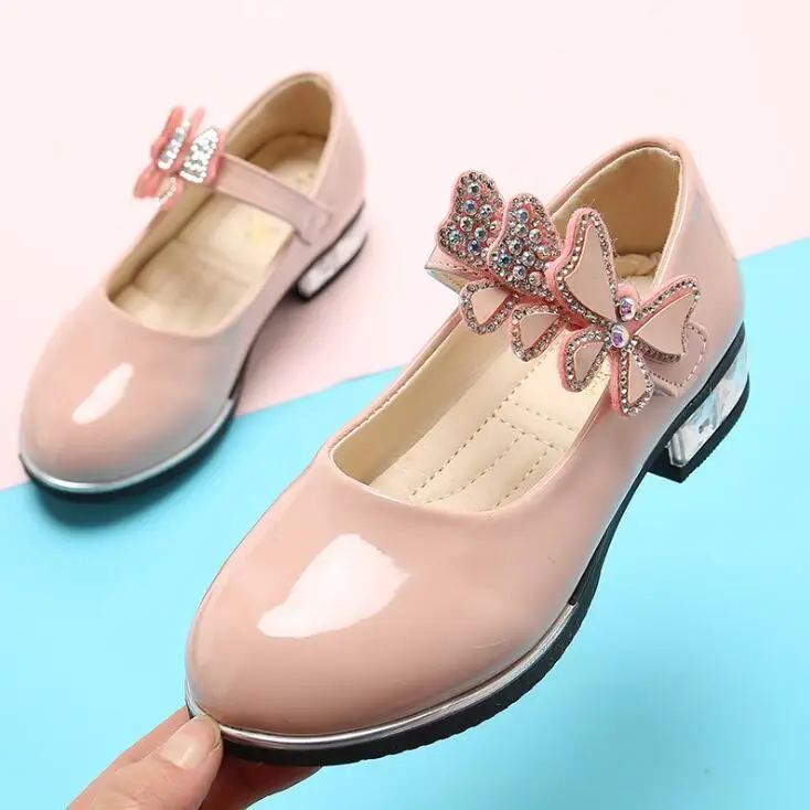 Детские туфли принцессы Детские свадебные кожаные туфли для девочек модельные туфли на высоком каблуке туфли с бантом для девочек; цвет белый, розовый