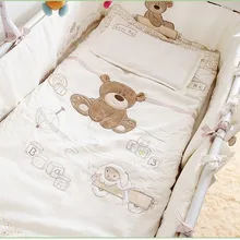 Промо-акция! 7 шт. вышитый хлопковый Детский Комплект постельного белья, Мультяшные кроватки, постельные принадлежности, съемное стеганое одеяло для детской кроватки,(бамперы+ пододеяльник+ простыня+ подушка