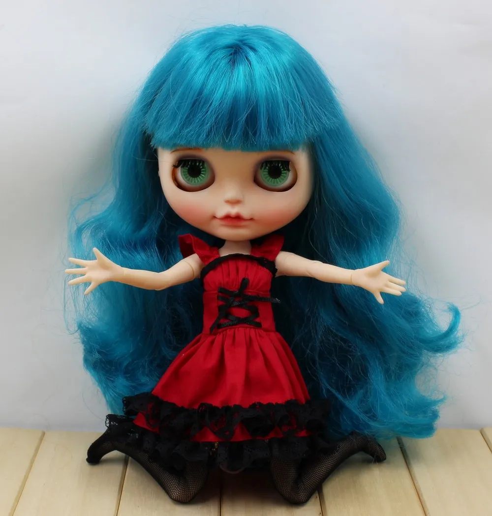 Neo Blythe Doll Fashionable Red Black Dress with Leggings 2