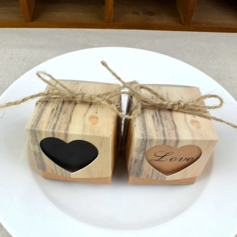 

10pcs/lot Love Christmas Candy Box Romantic Heart Kraft Gift Bag With Burlap Twine Chic Wedding Favors Gift Box Supplies 5x5x5cm