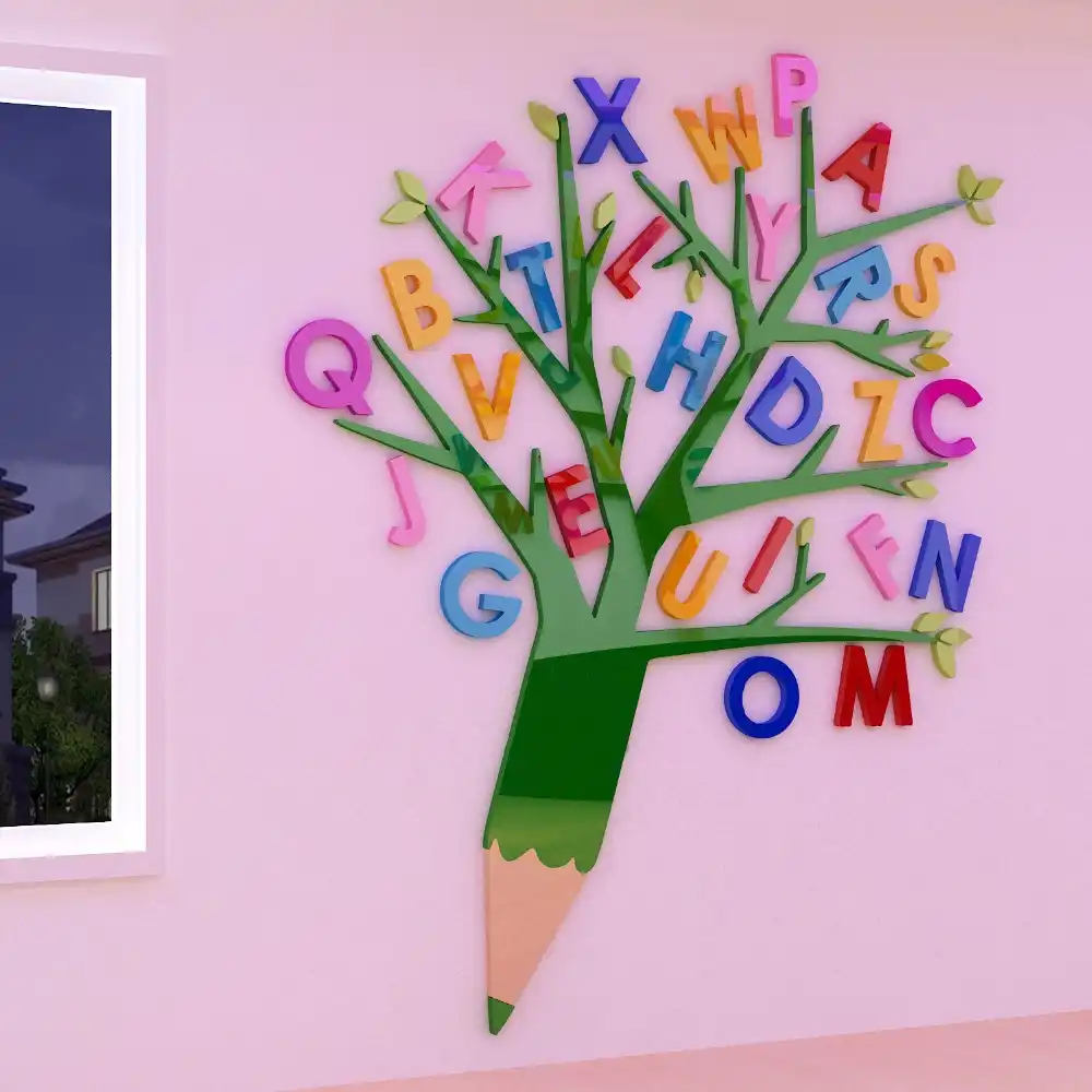 Дерево с буквами на стене оформление