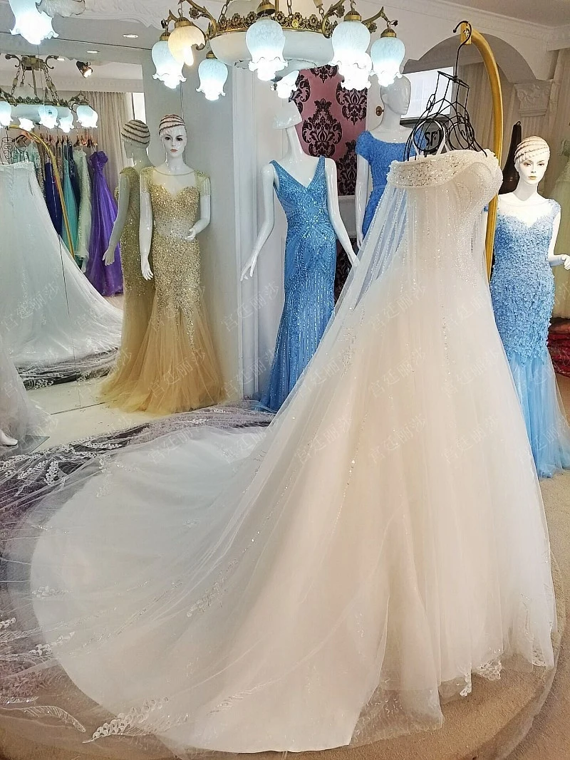 Günstig 2019 luxus Kristall Dubai Kaftan Hochzeit Kleider Sexy v ausschnitt robe de mariage Langarm Arabisch Muslim Brautkleider