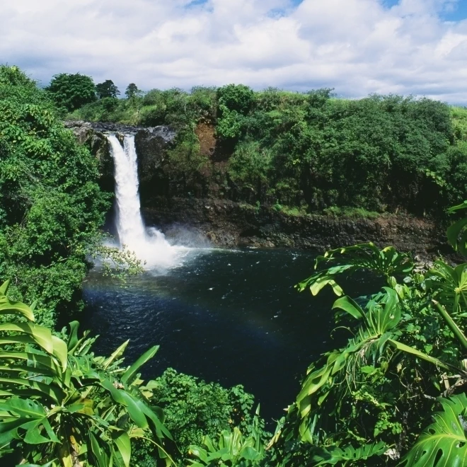 Hawaii  Big Island  Hilo  Wailuku River State Park  Rainbow Falls  Rainbow In Mist Of Waterfall. Poster Print (11 x 18)