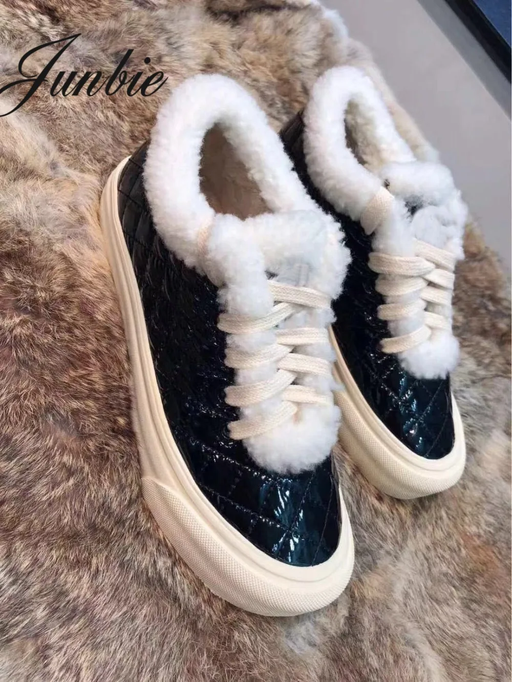 

JUNBIE Genuine Leather Lace up Wood Women Boots Round Toe Casual Falts Warm Boots Casual Flats Boots Shoes Women