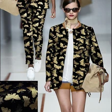 145 см Ширина Мода бабочка стиль металлик жаккард парча ткань, 3D жаккардовая пряжа, окрашенная ткань для женщин юбка пальто платье