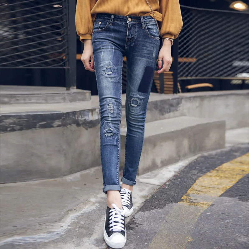 

The New Spring and Summer Korean Women Grab Hole Patched Jeans Denim Plaid Trousers Cultivation Pattern of Personality