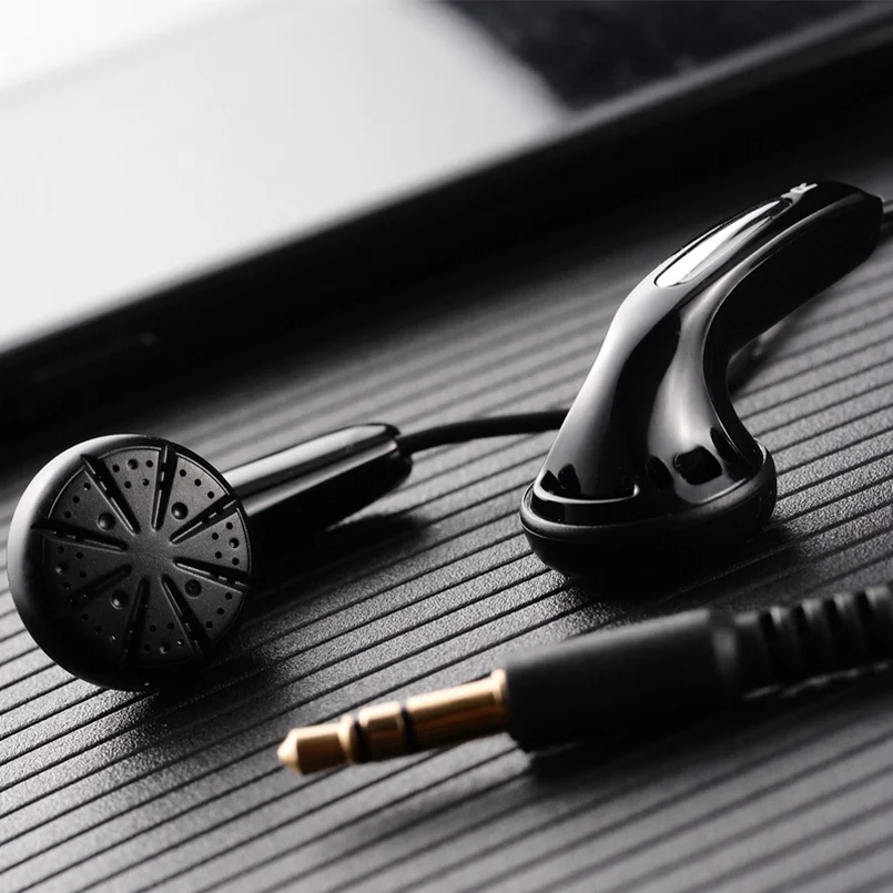 Koop Nieuwe QianYun Qian25 In Ear Oortelefoon Dynamische Bass Platte Kop Stekker HIFI Oortelefoon Sport headset Bass Oordopjes Voor iphone Xiaomi oordopjes