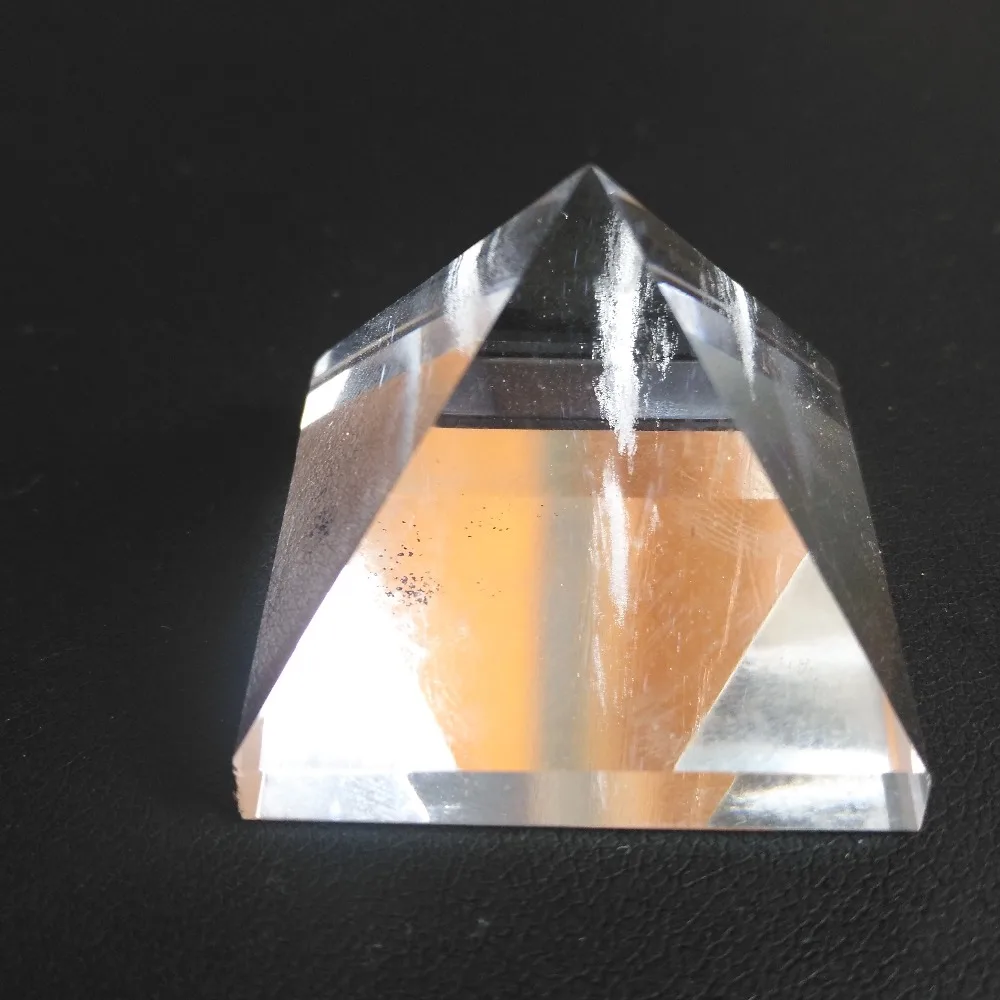 

(30mm) smelt WHITE quartz CRYSTAL pyramid